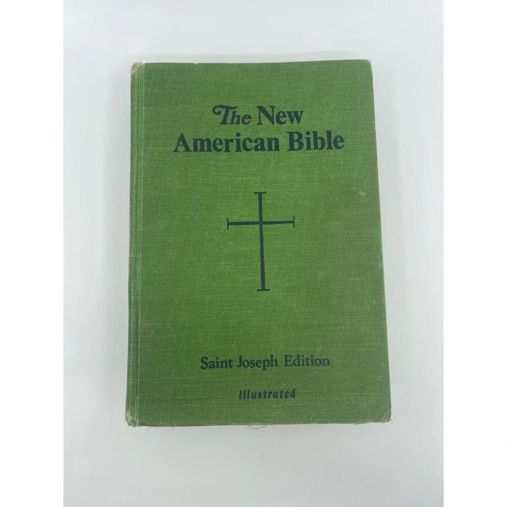New American Bible Saint Joseph Edition 1970 Large Type Illustrated‎ Green T-611